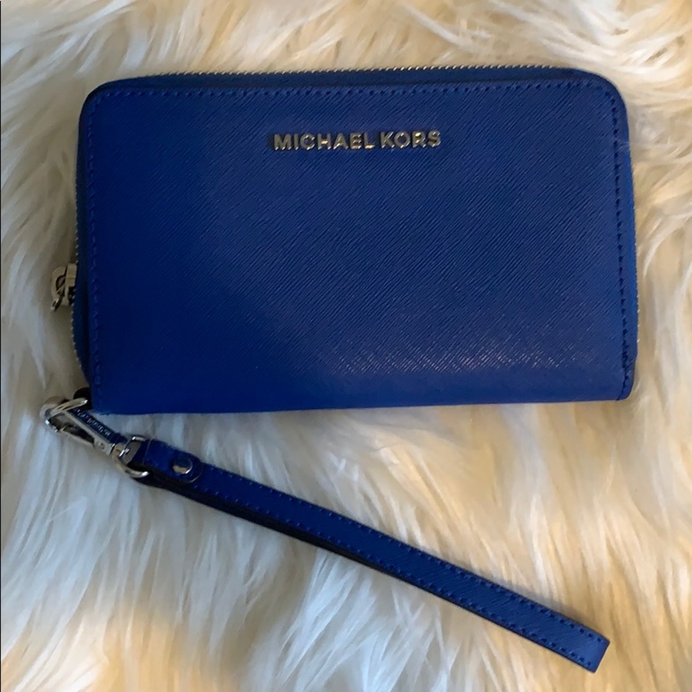 New wristlet MK